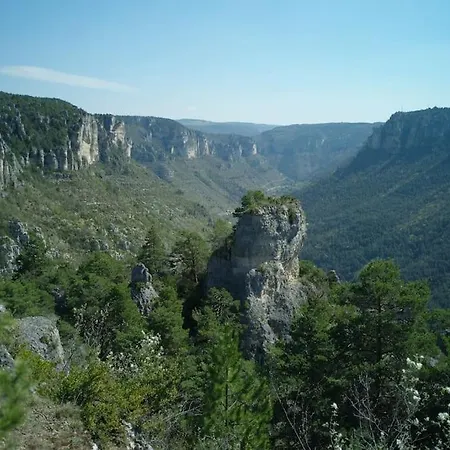 Ferienhaus Eco-responsable Exceptionnel Pour 6 Ou 8 Personnes Secteur Gorges Du Tarn *