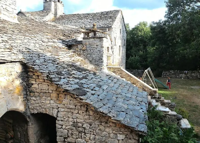 Eco-responsable Exceptionnel Pour 6 Ou 8 Personnes Secteur Gorges Du Tarn *